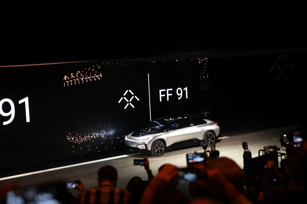 Faraday Future FF91 chiếc xe điện tăng tốc nhanh nhất thế giới